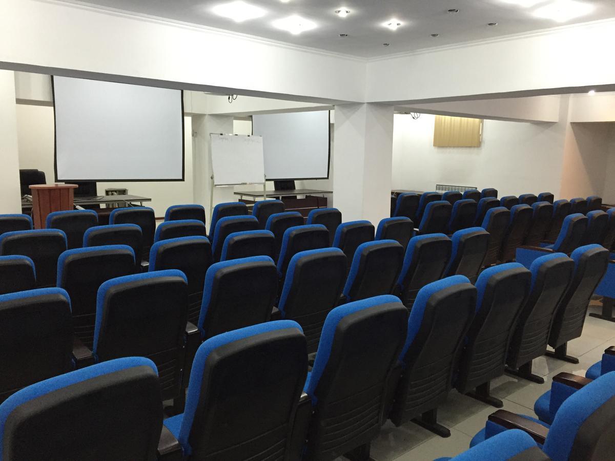 Hotel Ark Ms Taraz Bagian luar foto