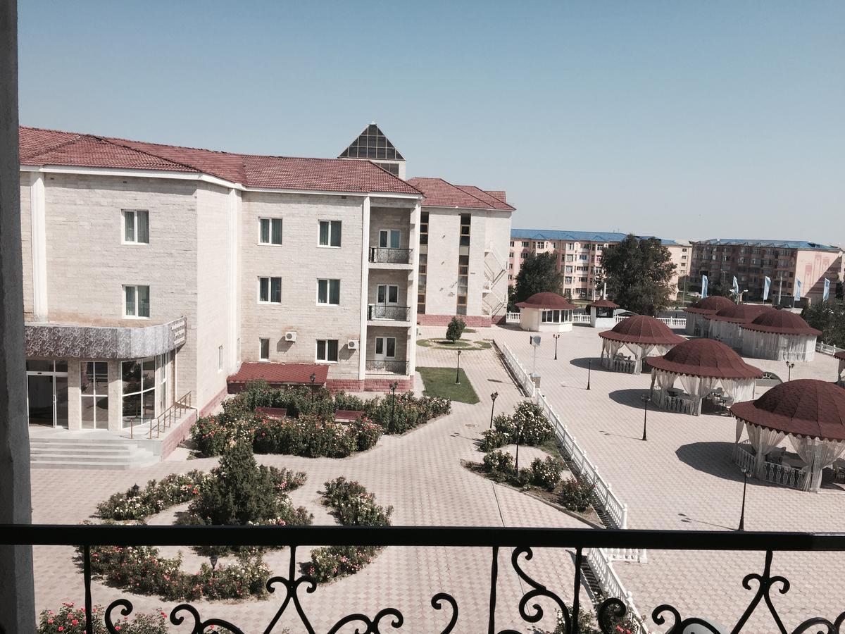 Hotel Ark Ms Taraz Bagian luar foto