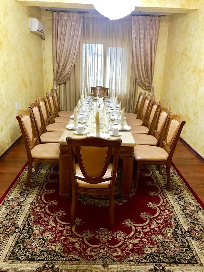 Hotel Ark Ms Taraz Bagian luar foto
